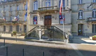 Docteur Bert,  Psychiatre à Coutances